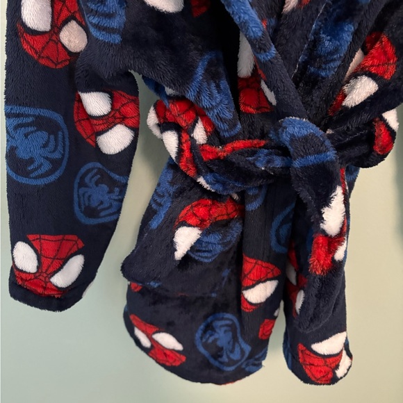 Spider-Man Fleece Robe - Picture 3 of 6